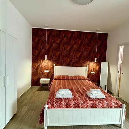 Πανσιόν Molo '93 - Roomsandsea