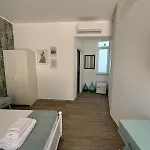 Gasthof Molo '93 - Roomsandsea